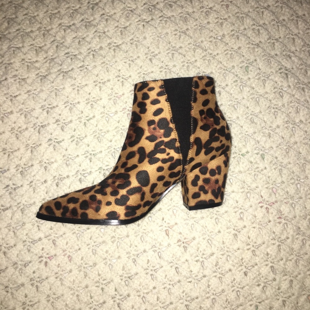 LEOPARD ANKLE BOOTS